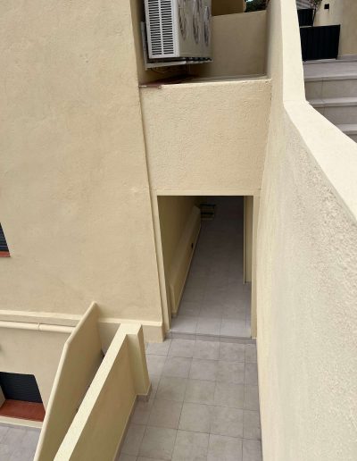 Exteriores casa Santísima Trinidad del Mont 12, Sarria Barcelona